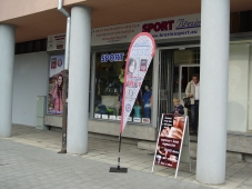 Áčko KAFE + vlajka a výlohy Březina