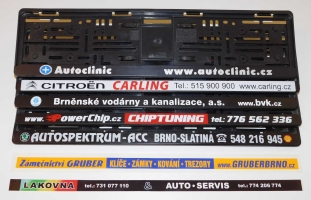 foto kolekce podložek pod SPZ