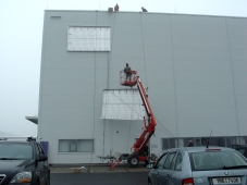 Světelka GEFCO - Signtech LED 06 - instalace pravé poloviny